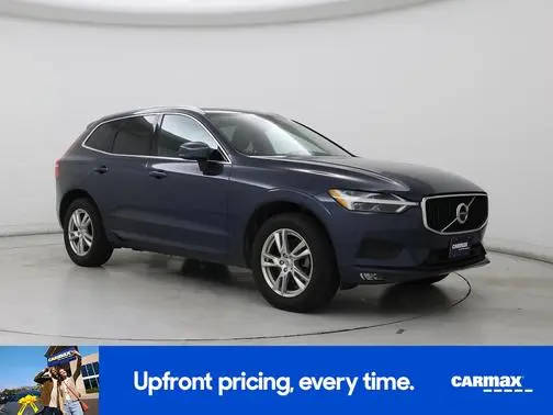 2020 Volvo XC60 Momentum AWD photo