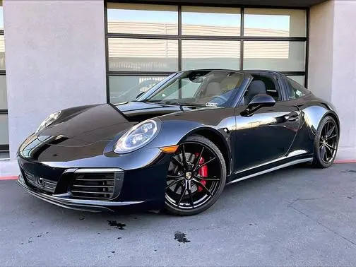 2018 Porsche 911 4S AWD photo