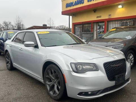 2023 Chrysler 300 300S RWD photo