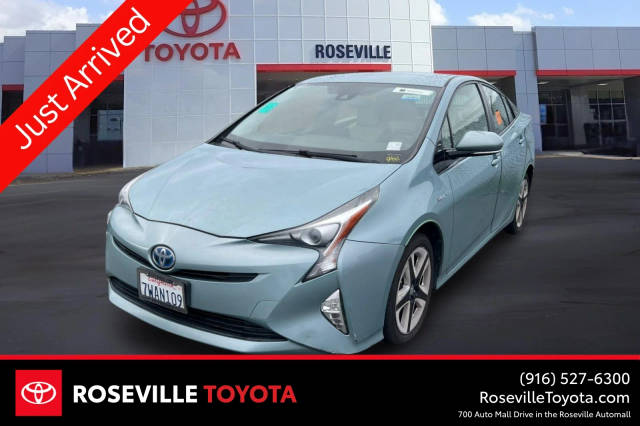 2016 Toyota Prius Three Touring FWD photo