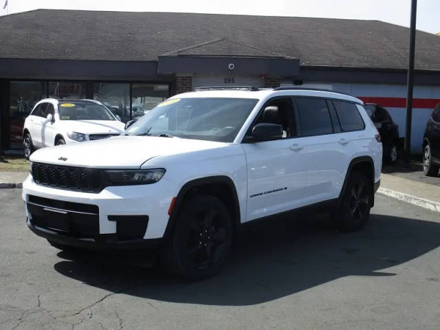 2022 Jeep Grand Cherokee L Altitude 4WD photo