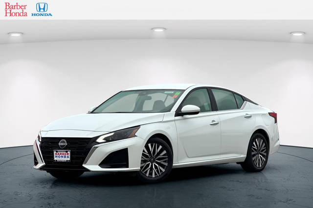 2023 Nissan Altima 2.5 SV FWD photo