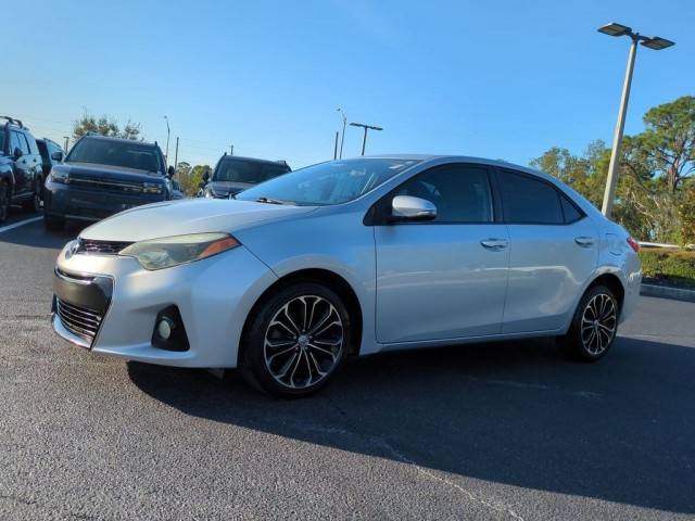 2015 Toyota Corolla L FWD photo