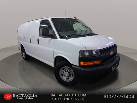 2018 Chevrolet Express Cargo RWD photo
