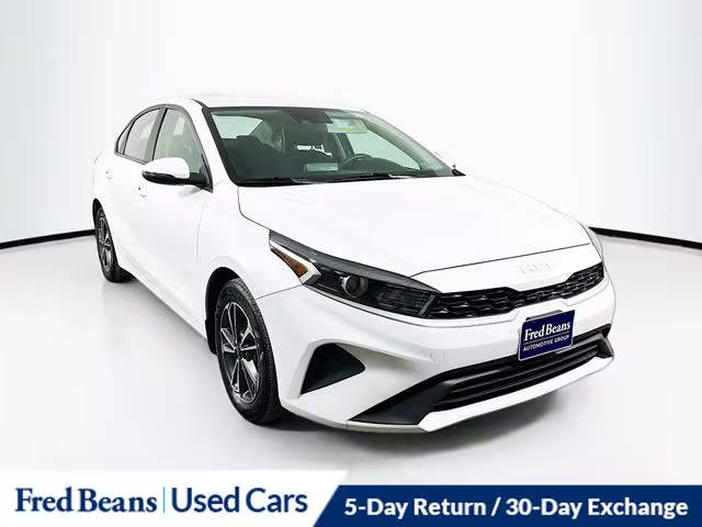 2023 Kia Forte LXS FWD photo