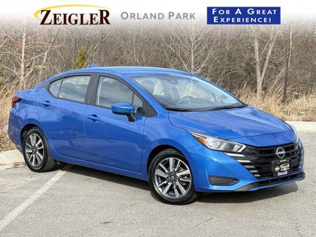 2023 Nissan Versa SV FWD photo