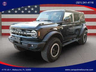 2023 Ford Bronco 4 Door Outer Banks 4WD photo