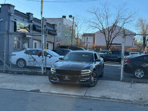 2019 Dodge Charger SXT AWD photo
