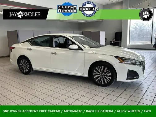 2023 Nissan Altima 2.5 SV FWD photo