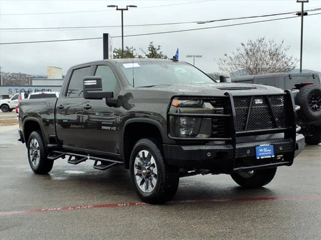 2022 Chevrolet Silverado 2500HD Custom 4WD photo