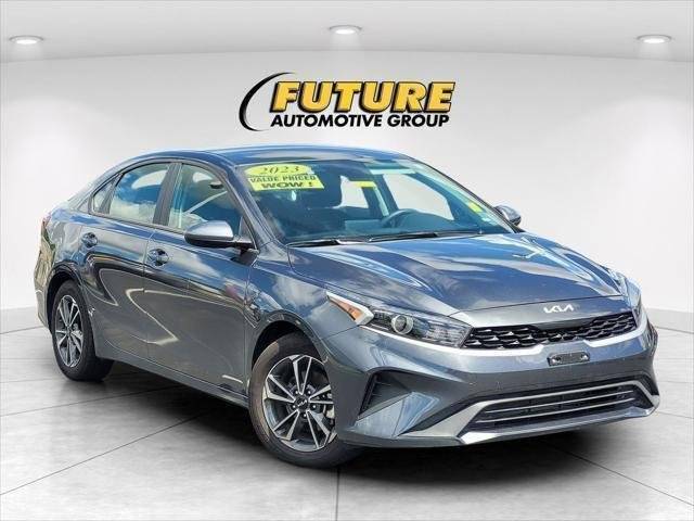 2023 Kia Forte LXS FWD photo
