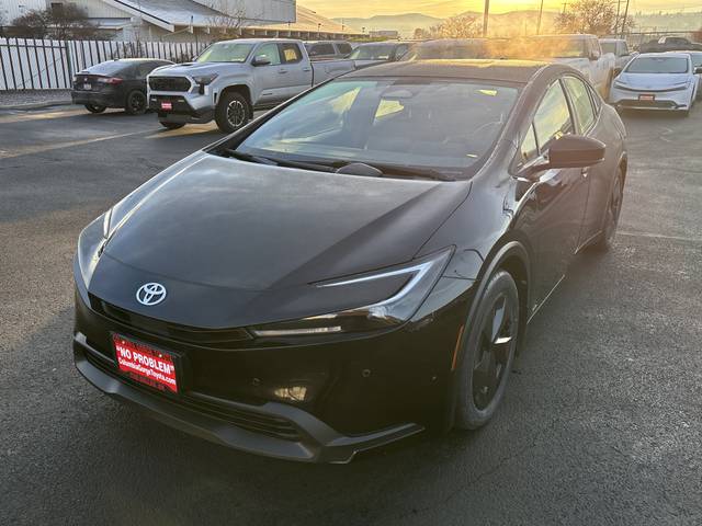 2023 Toyota Prius LE AWD photo