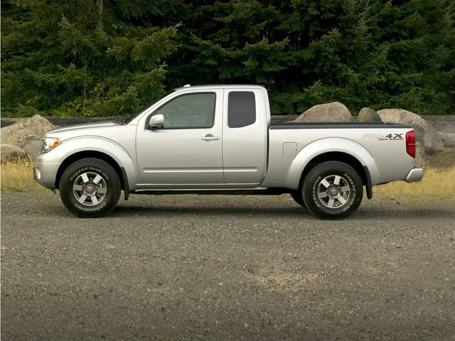2015 Nissan Frontier SV RWD photo