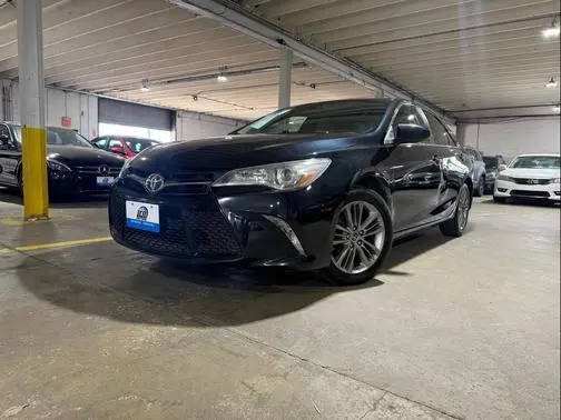 2015 Toyota Camry SE FWD photo