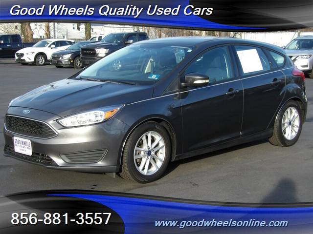 2016 Ford Focus SE FWD photo