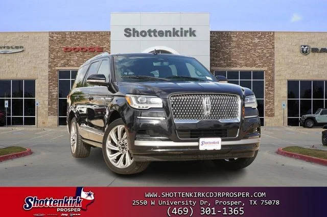 2023 Lincoln Navigator Reserve 4WD photo