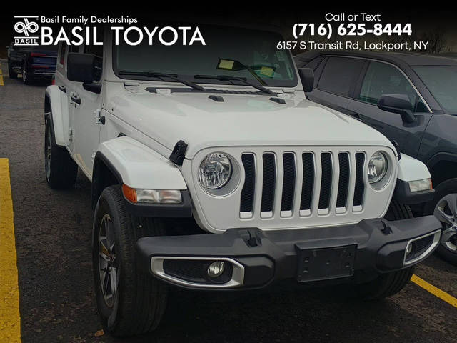 2023 Jeep Wrangler Unlimited Sahara 4WD photo