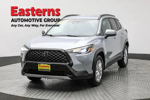2023 Toyota Corolla Cross LE AWD photo