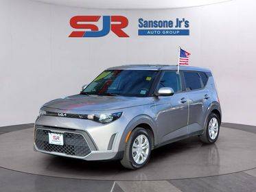 2023 Kia Soul LX FWD photo