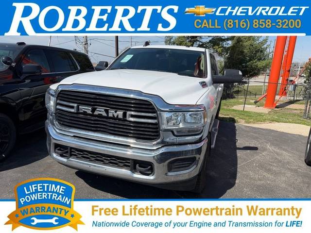 2020 Ram 3500 Big Horn 4WD photo