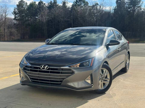 2019 Hyundai Elantra SEL FWD photo