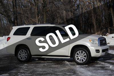 2016 Toyota Sequoia Platinum 4WD photo