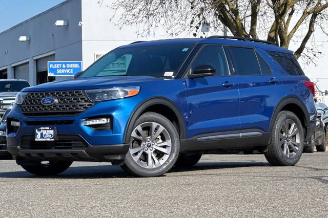 2022 Ford Explorer XLT 4WD photo