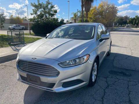 2016 Ford Fusion S FWD photo
