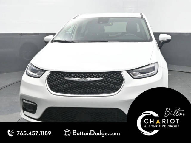 2023 Chrysler Pacifica Minivan Touring L FWD photo