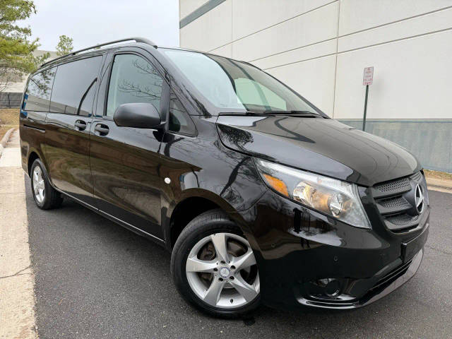 2016 Mercedes-Benz Metris  RWD photo