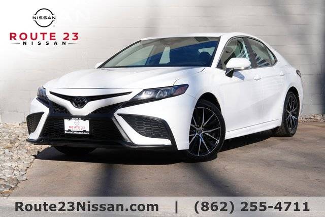 2023 Toyota Camry SE Nightshade FWD photo