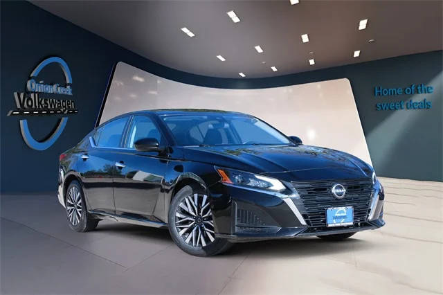 2023 Nissan Altima 2.5 SV FWD photo
