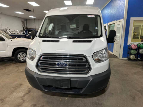 2018 Ford Transit Passenger Wagon XLT RWD photo