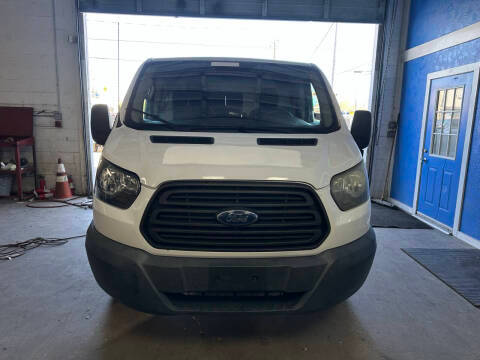 2015 Ford Transit Van  RWD photo
