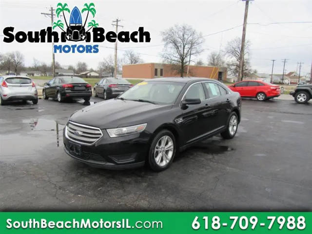 2017 Ford Taurus SE FWD photo