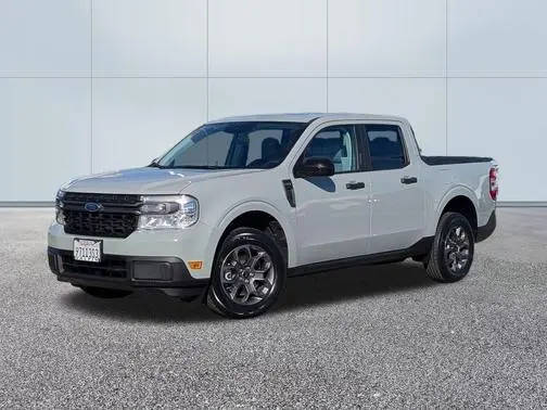 2023 Ford Maverick XLT FWD photo