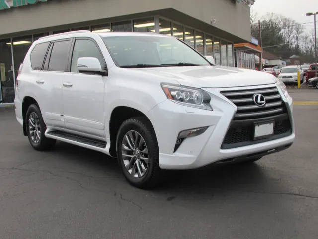 2016 Lexus GX Luxury 4WD photo