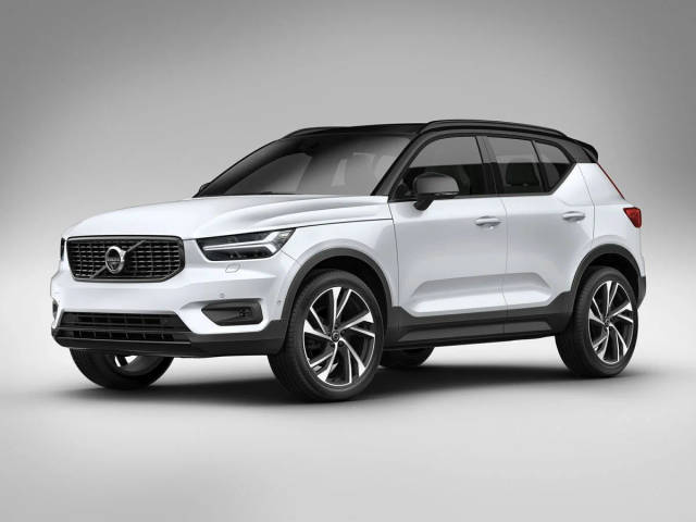 2021 Volvo XC40 R-Design AWD photo