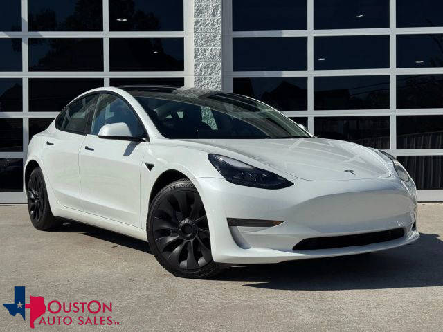 2023 Tesla Model 3  RWD photo