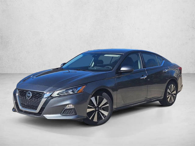 2022 Nissan Altima 2.5 SV FWD photo