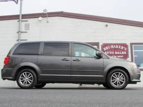 2016 Dodge Grand Caravan SE Plus FWD photo