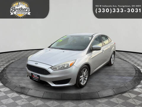 2016 Ford Focus SE FWD photo