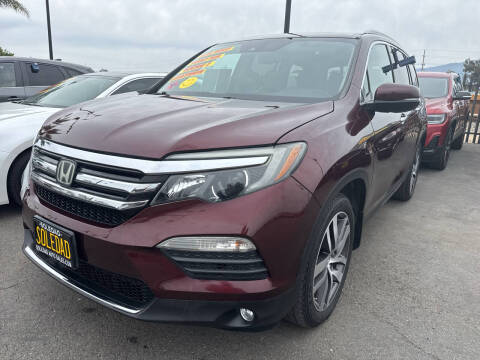 2016 Honda Pilot Touring FWD photo