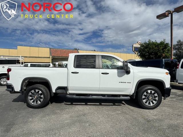 2022 Chevrolet Silverado 2500HD Custom 4WD photo