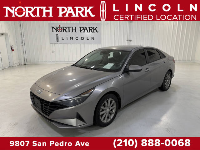 2021 Hyundai Elantra SEL FWD photo