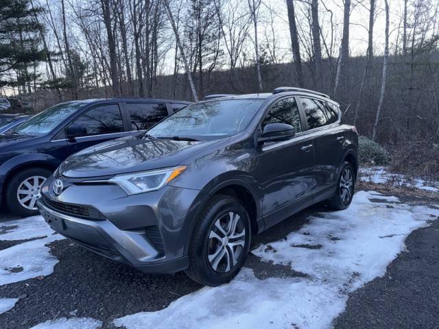 2016 Toyota RAV4 LE AWD photo