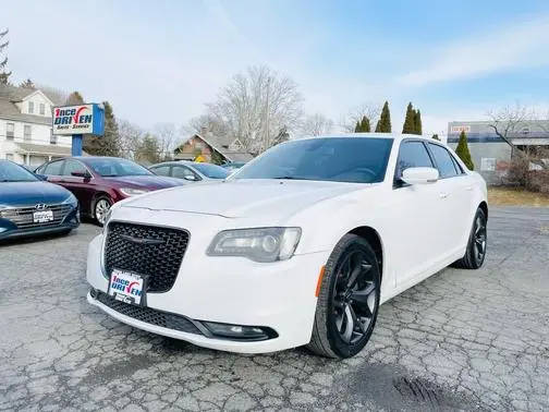 2021 Chrysler 300 300S RWD photo