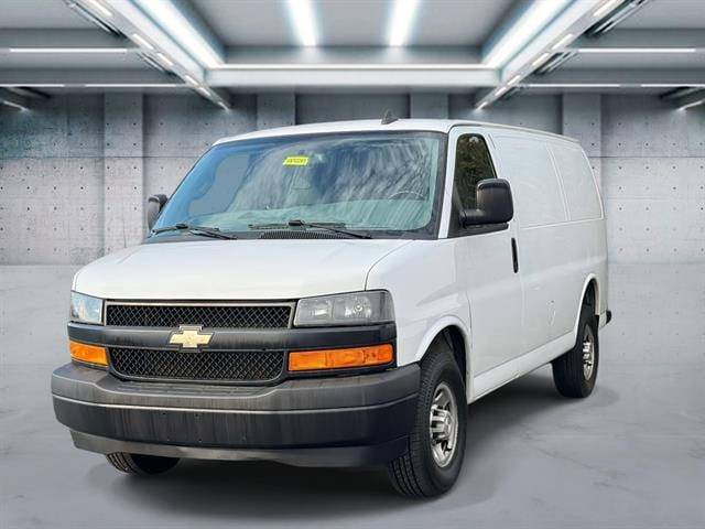 2018 Chevrolet Express Cargo  RWD photo