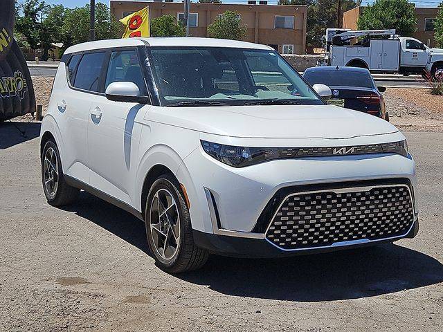 2023 Kia Soul EX FWD photo