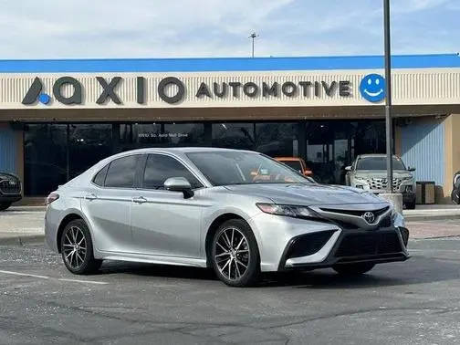 2021 Toyota Camry SE Nightshade FWD photo